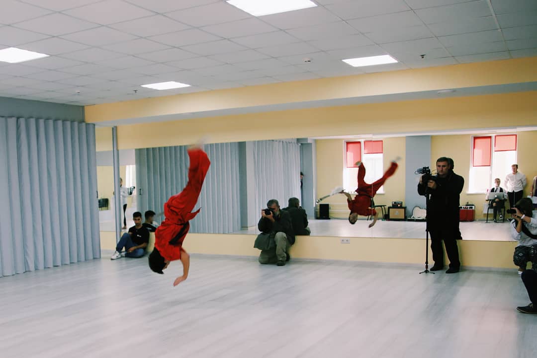 qdqedQWfqwk.jpg